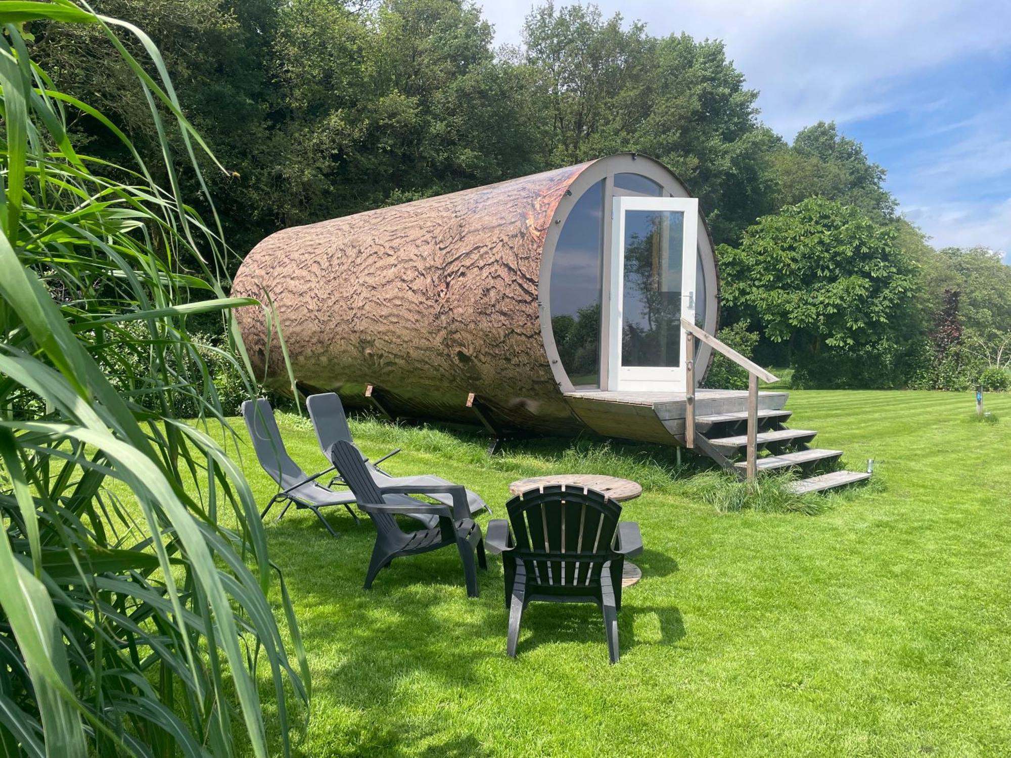 Eco-Lodge Locatie De Boergondier De Krim Bagian luar foto